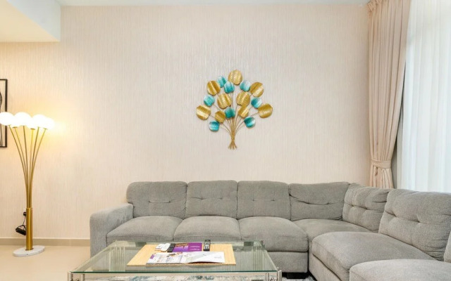 The Lofts Towers by Deluxe Holiday Homes