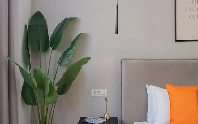 Modern Spacious 2BR Steps to Cismigiu Gardens