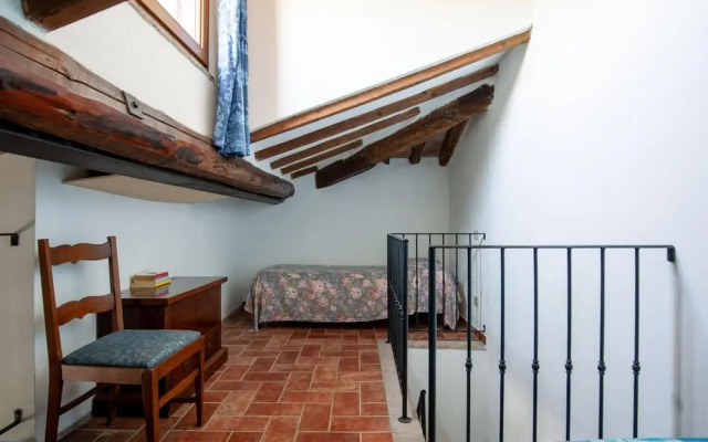 Apartment in Tuscany With Pool & BBQ