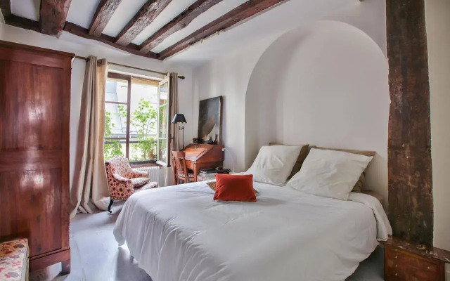 Saint Paul Apartment