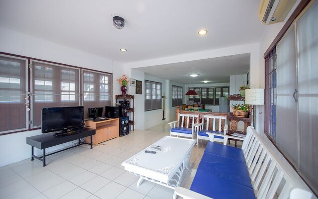 Baan Let's Sea Pool Villa