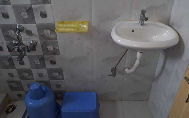 Hotel Shree Sai Sangam Delux