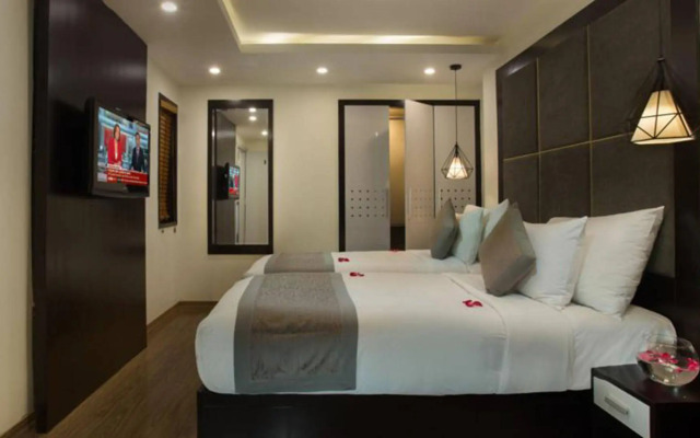 Rising Dragon Palace Hotel