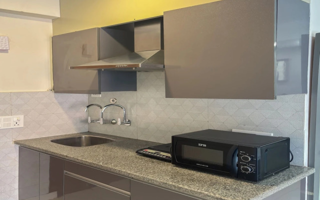 Housr 1 RK Sector 27 Gurgaon Golf Course