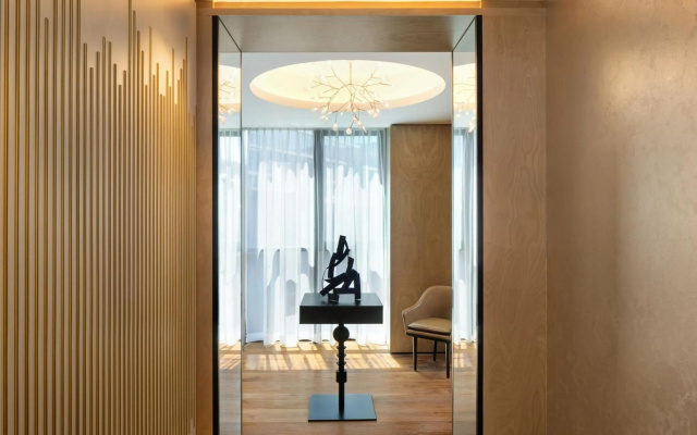 Paragraph Freedom Square, A Luxury Collection Hotel, Tbilisi - Image 5