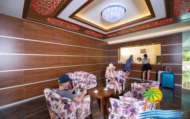 Kleopatra Blue Hawaii Hotel