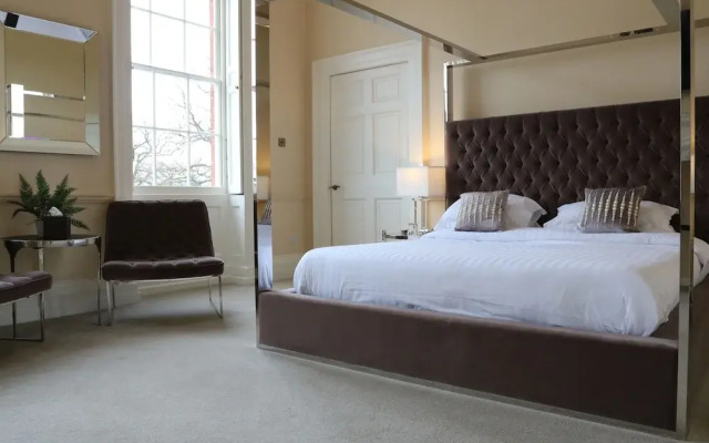 Winstanley House