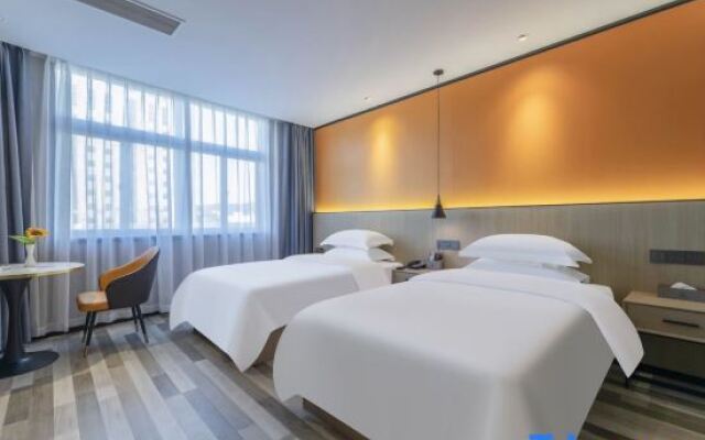 Roz Art Hotel (Ningbo Lianfeng Square Railway Station)