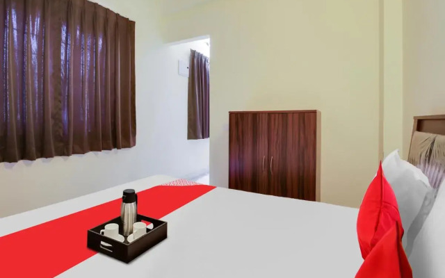 OYO Flagship 70262 Hotel River Wood