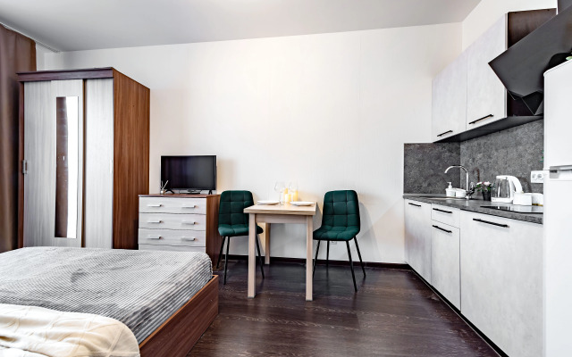 ApartMe on Verkhne Kamenskaya Street