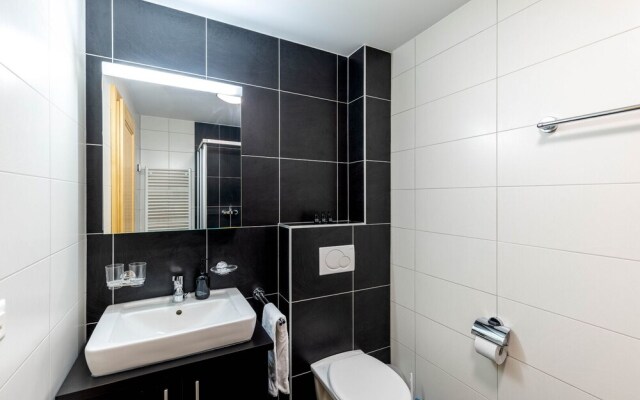 Crystal de Neige Luxury Chalet Spa & Jacuzzi