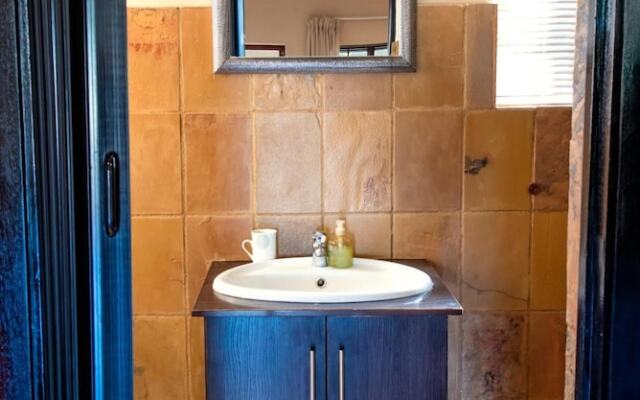 Four Seasons Guesthouses