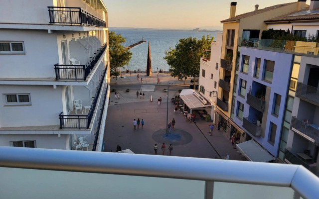 Roses Casc Antic Sant Elm 4