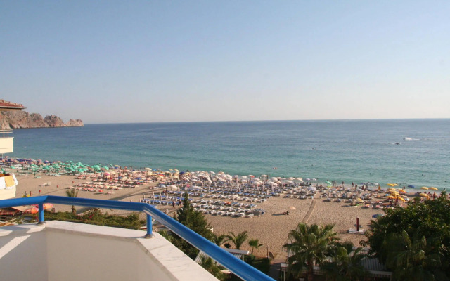Elysee Beach Hotel