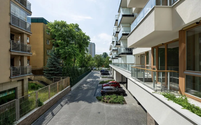 Cozy City Apartment by Renters Prestige