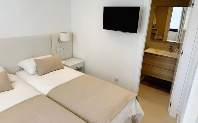 Apartamento LaViu 2Dormitorios by Croma