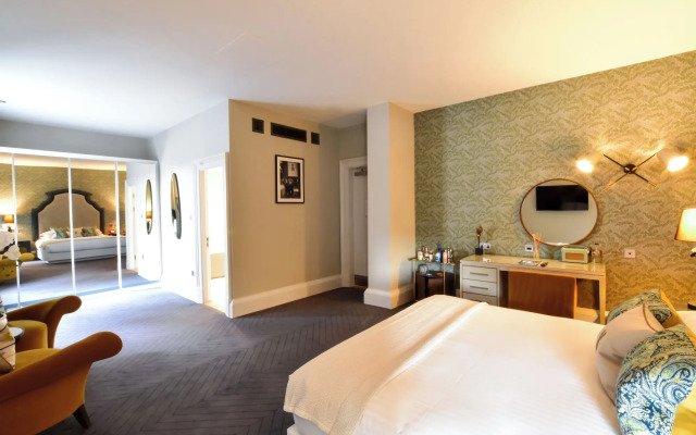 The Rutland Hotel & Apartments