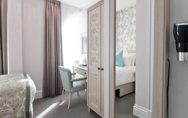 W12 Rooms