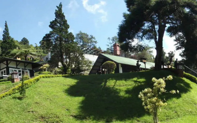 Puncak Pass Resort