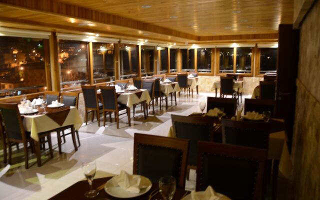 Saadet Grand Boutique & Business Hotel