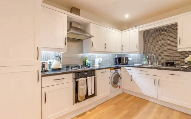 Gorgeous, Newly Renovated 1 Bedroom in Balham With Garden