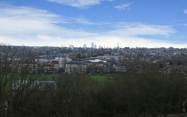 Roseview Alexandra Palace Hotel