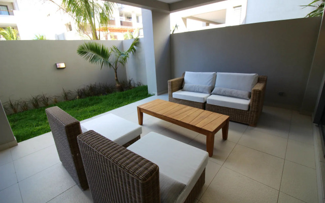 Element Bay 2 Beach Apartments By Barnes
