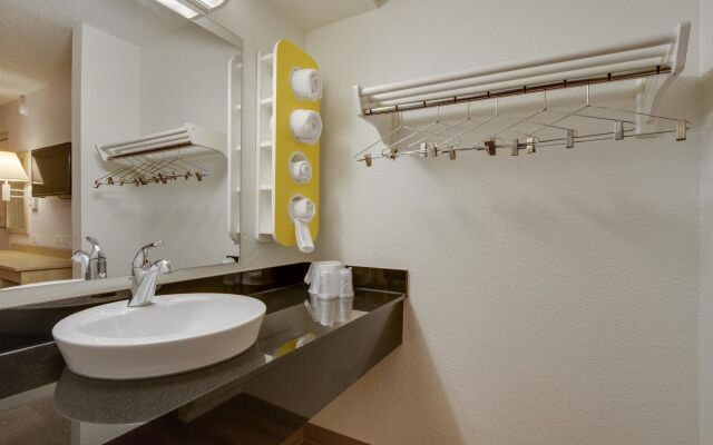 Motel 6 Tempe, AZ - Broadway - ASU