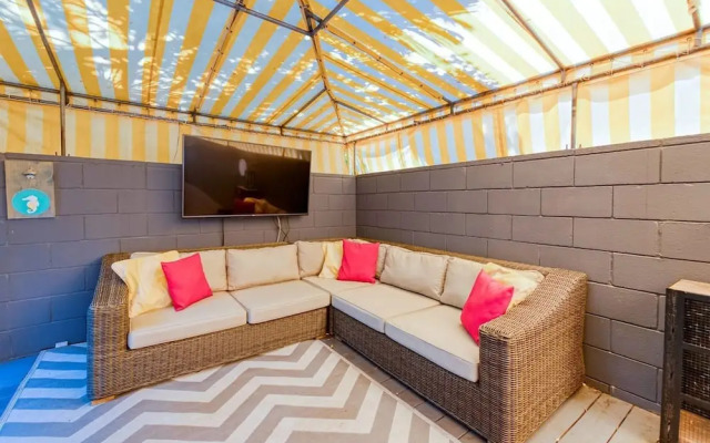 Singer House on the Water