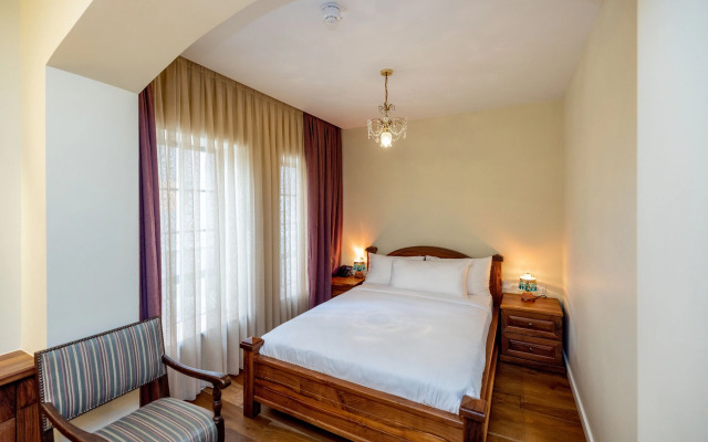 Limehouse Library Hotel