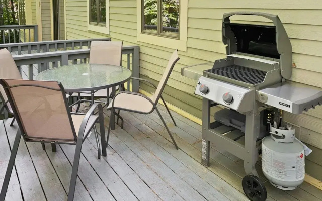 Okemo Westwood Condo 3 Bedroom Condo by RedAwning