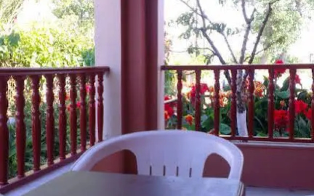 Yanna's Apartments