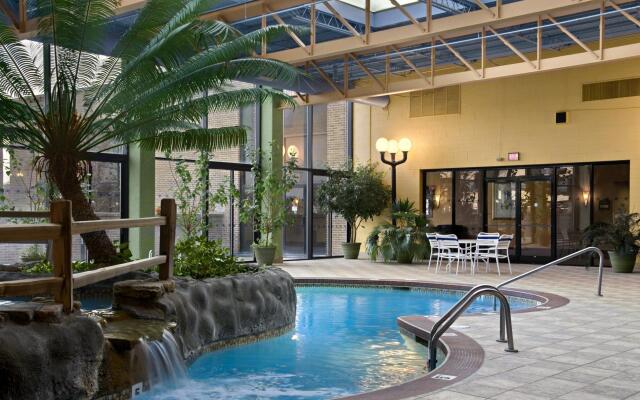Hilton Knoxville Airport