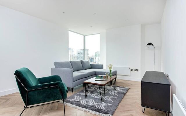 Lovely, Modern 3BR Apartment in City Centre.