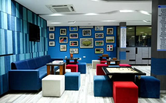 Neonz Resort & Club
