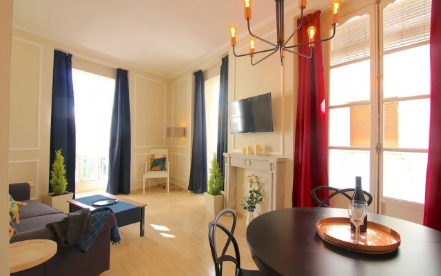 C4r Balcones Del Privilegio