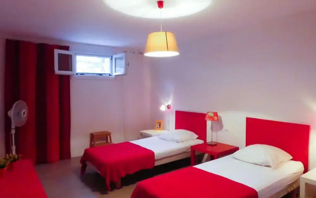 Glyfada CN Cheerful 5 Bedroom Home on the Beach