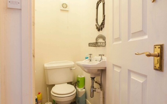 1 Bedroom Flat On St Stephen Street