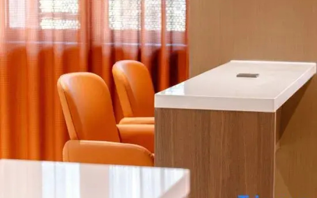 Yebo Lanting Junyu Hotel