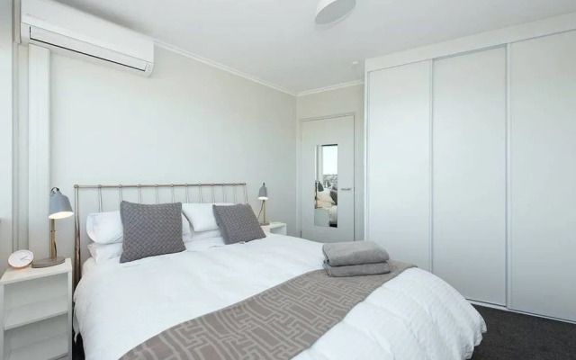 Stunning Ocean View Apartment