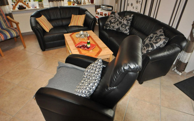 Ferienwohnung Anni, 65325