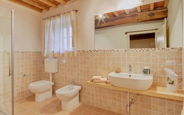 Cozy Holiday Home in Anghiari Italy With Pool
