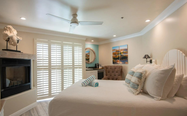 SeaVenture Beach Hotel