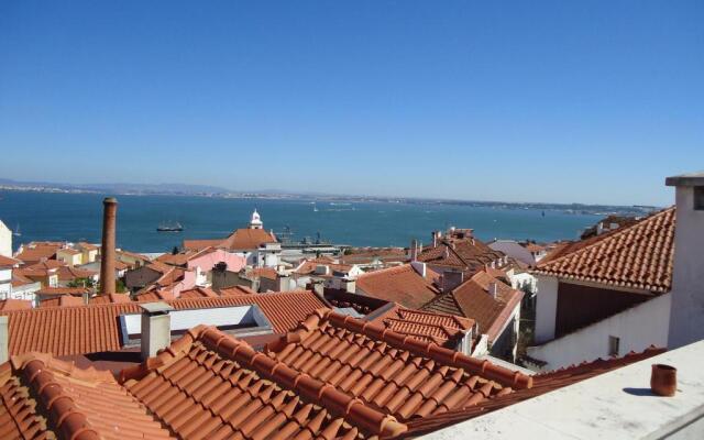 Alfama 2 You