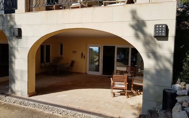 Guests' Suite of Villa Tamarit