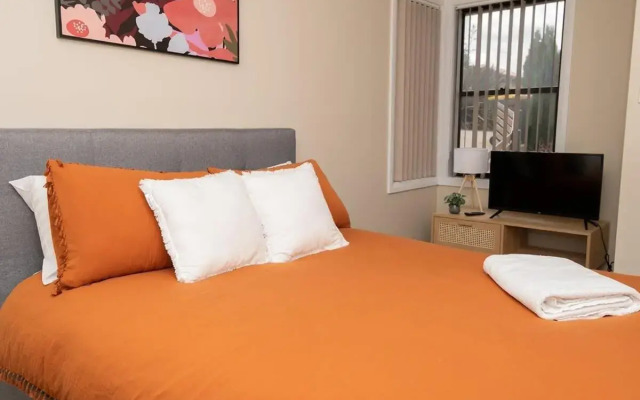 Phillip Villa, Modern & Fresh, Close to Town, Free Wifi