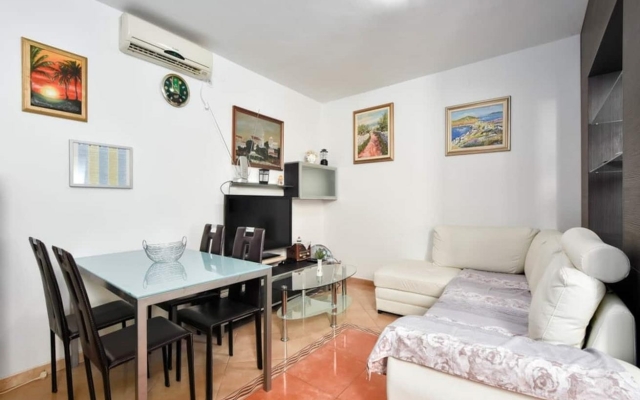 Holiday house Niksi - with pool: Skrip, Island Brac