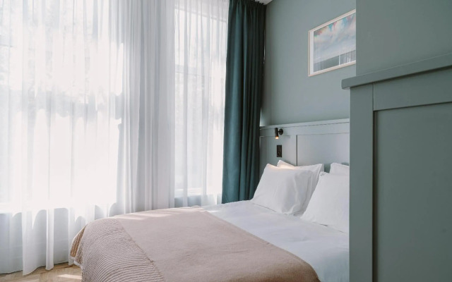 Supernova Hotel
