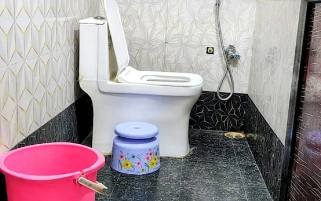 Hotel Shri Hari Lodge Ram Nagari Ayodhya