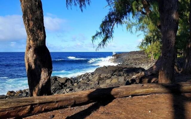 Hale O Makani 3 Bedroom Home by RedAwning